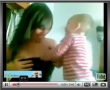 Bimbo dalle mani lunghe...