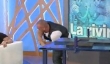 Mattino 5: Massimo si rompe un braccio in diretta - Video