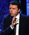 Renzi: Faccia a faccia anche davanti pompa benzina di Bettola