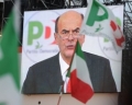 Contestazioni e slogan 'antagonisti' al comizio di Bersani